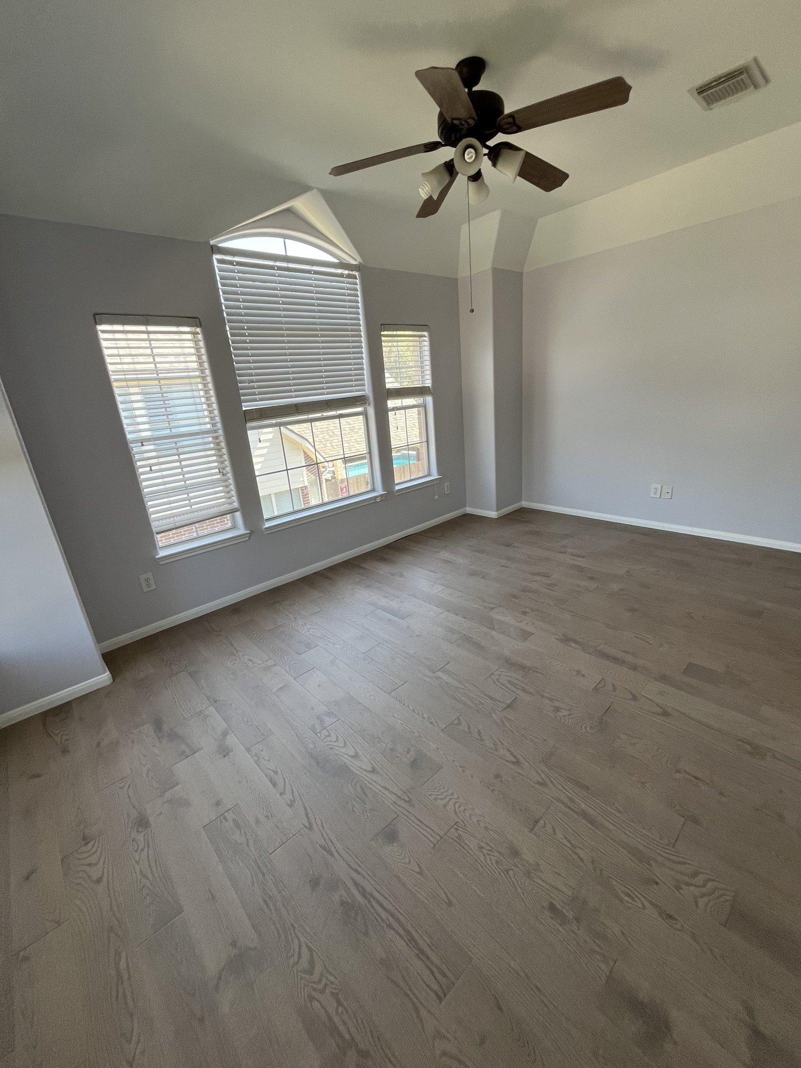 Carpet removal & engineered wood floor
